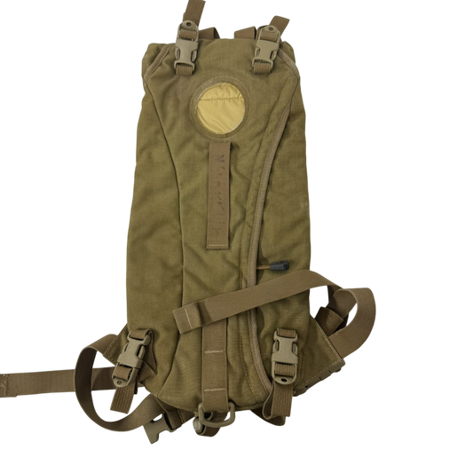 Coyote Hydration Carrier